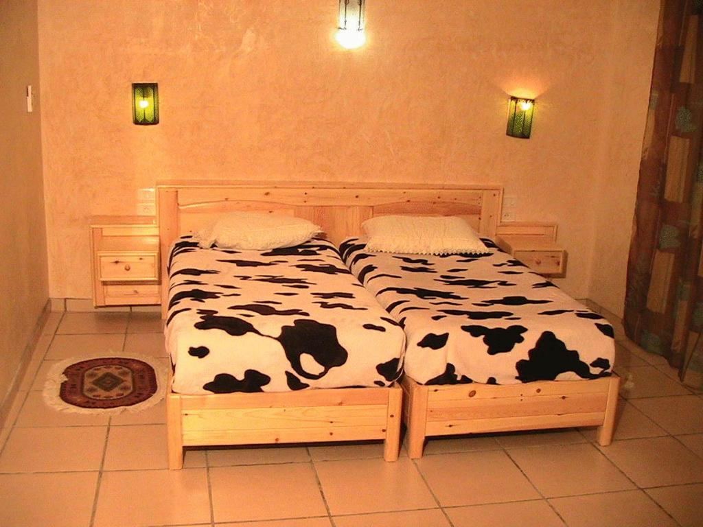 Residence Loued โทเซอร์ ภายนอก รูปภาพ