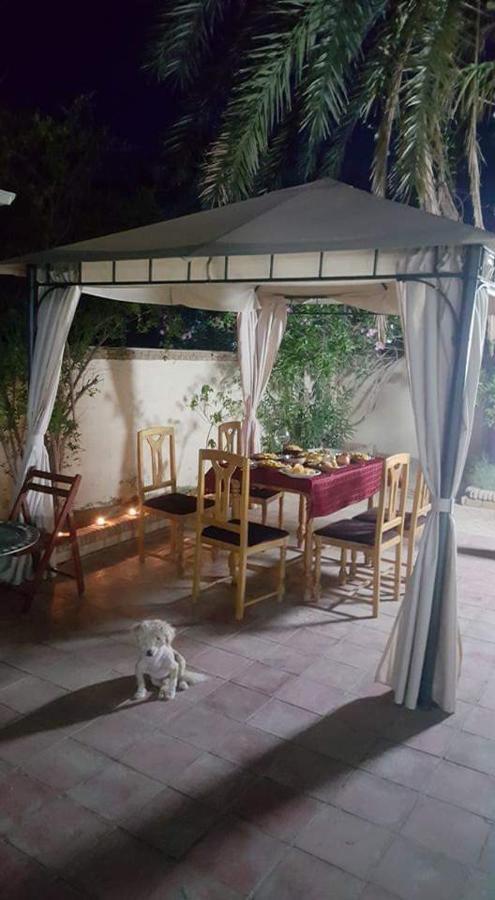 Residence Loued โทเซอร์ ภายนอก รูปภาพ